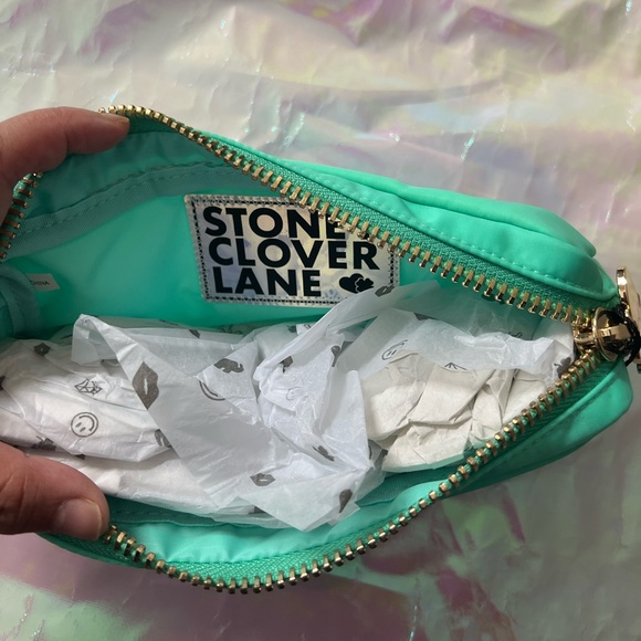 Stoney Clover Lane aqua (pre-lagoon) small pouch - Picture 2 of 3